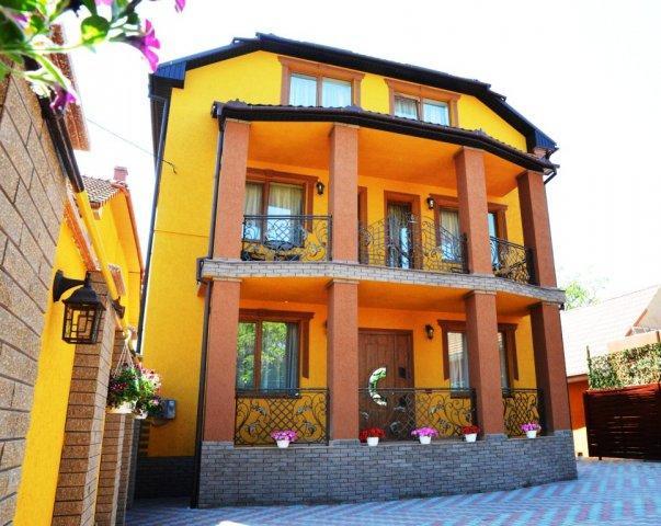 Goldenluxe Hotel Berehove  Exterior photo